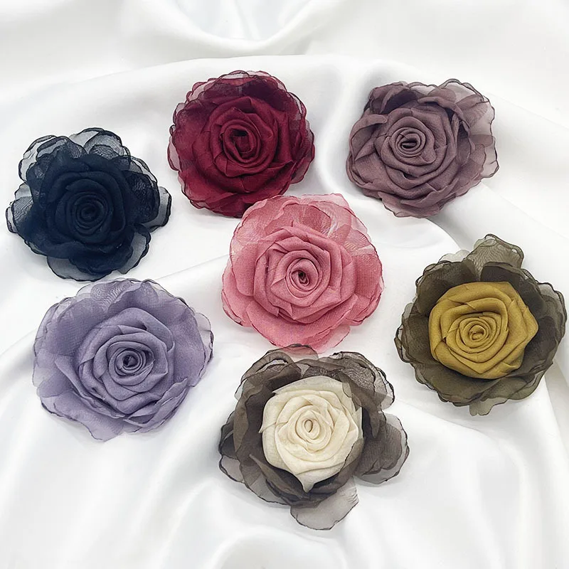 10 pz/lotto 6cm morbido fiore in tessuto Chiffon con retro piatto centrale arrotolato per cappelli da sposa scarpe spille decorazione della casa