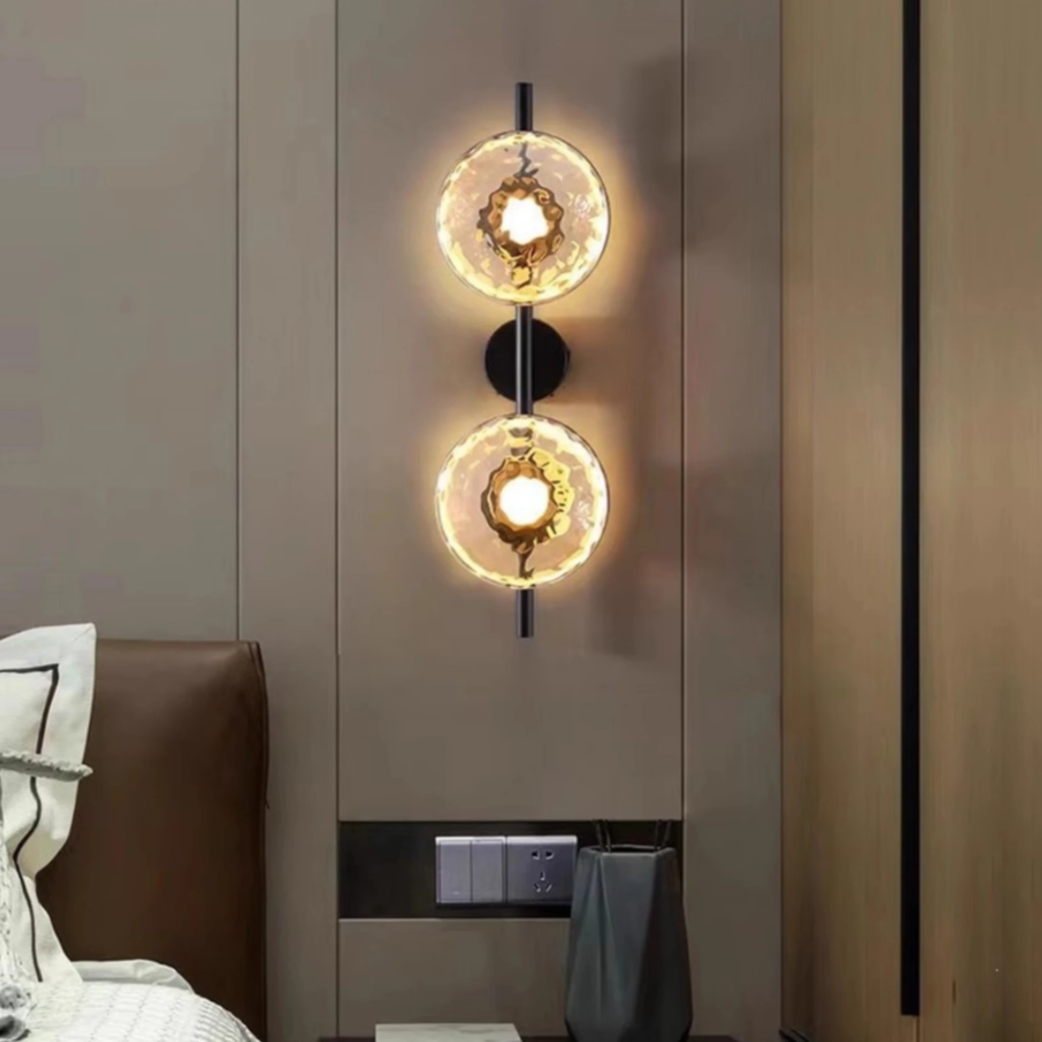 Modern Wall Lamp Creative Glass Wall Light Bedroom Parlor Restaurant Corridor Aisle Wall Sconce Home Decor Lighting