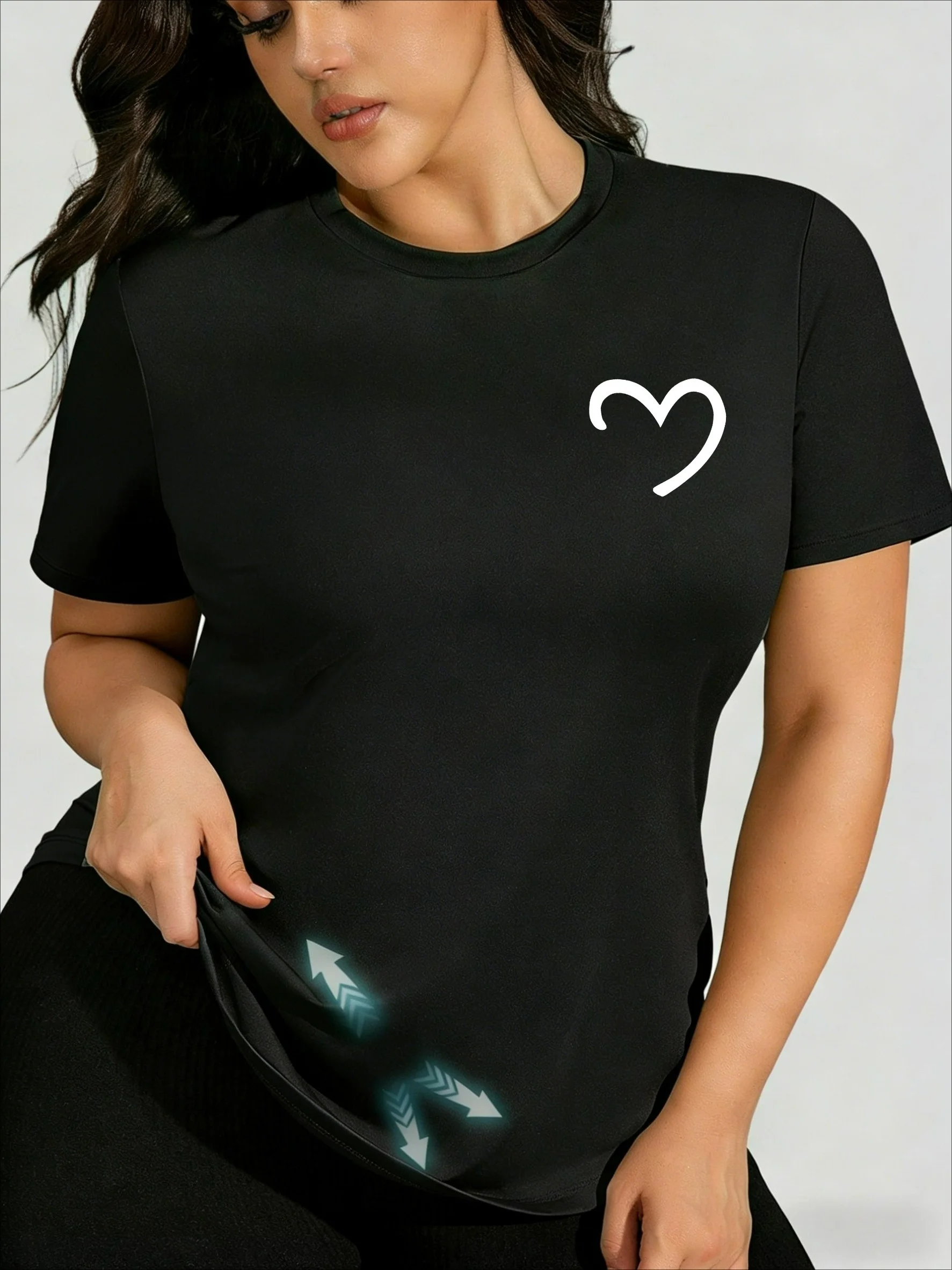 

Minimalist Line Heart Design! Women's Plus Size T-shirt, Sweet & Cool, Sexy, Slim Fit and Versatile Style