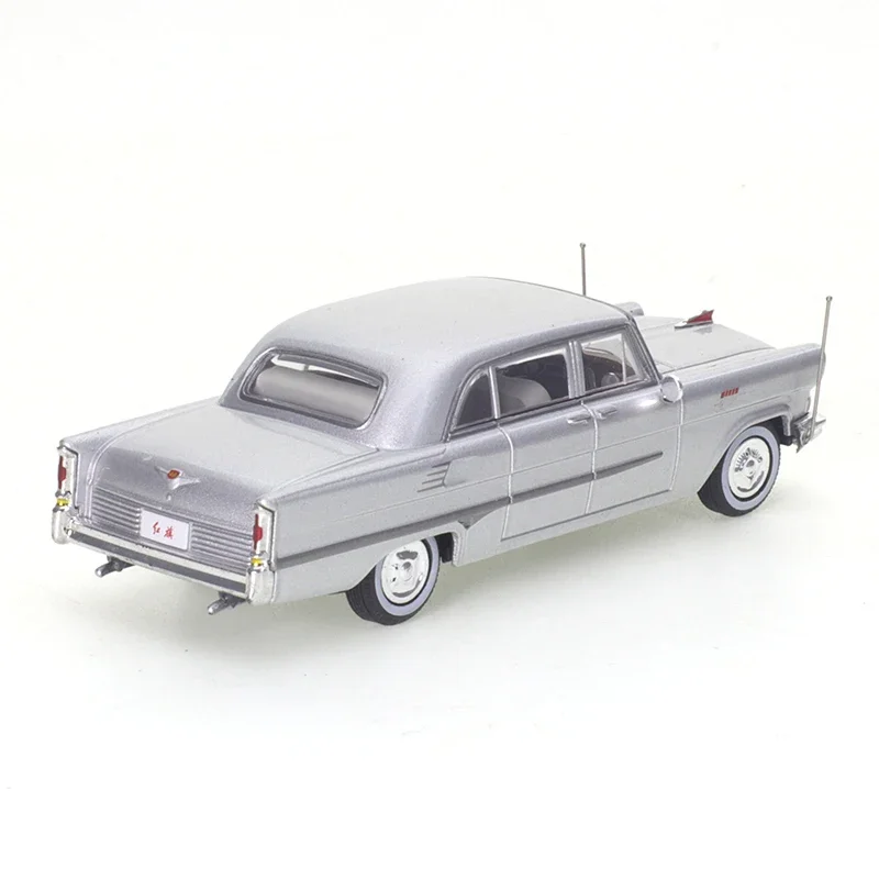 XCARTOYS 1/64 Red Flag CA72 Silver Car Alloy Toys Motor Vehicle Diecast Metal Model Kids Xmas Gift Toys for Boys