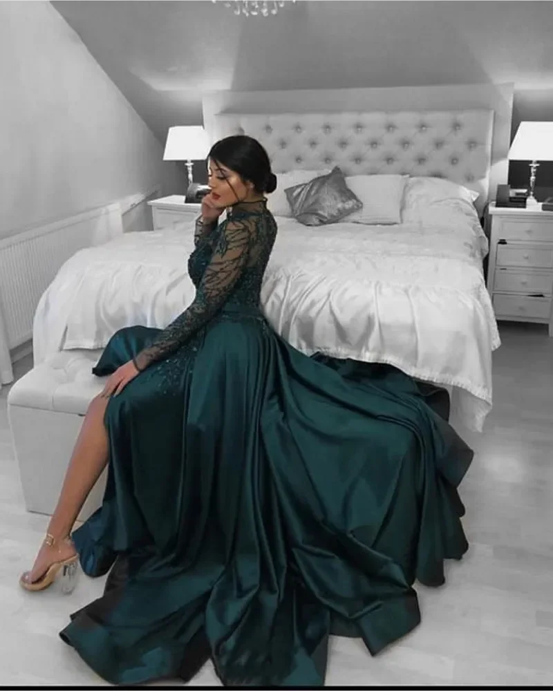 2023 A-Line Split Satin Sexy Party Prom Gowns Robe De Soiree Long Sleeve Lace Beaded Emerald Green Evening Dresses