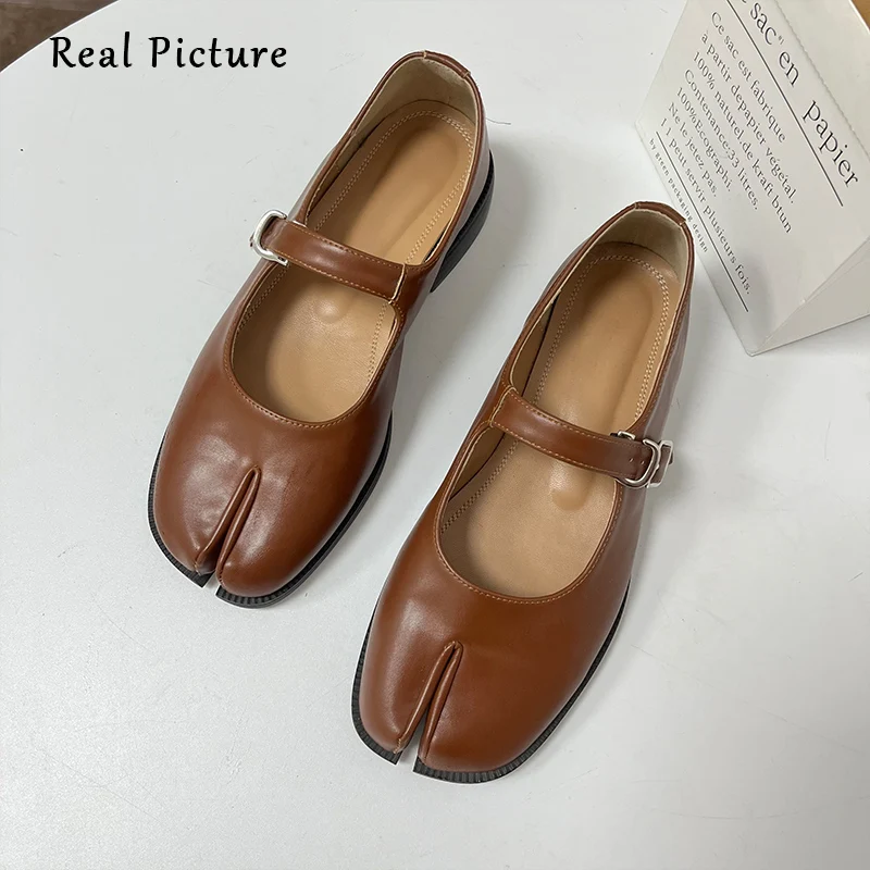 IPPEUM Flats Split Toe Shoes Black Leather Loafer Brown Size 42 Fashion Buckle Mary Janes Flat Ninja Shoe Women