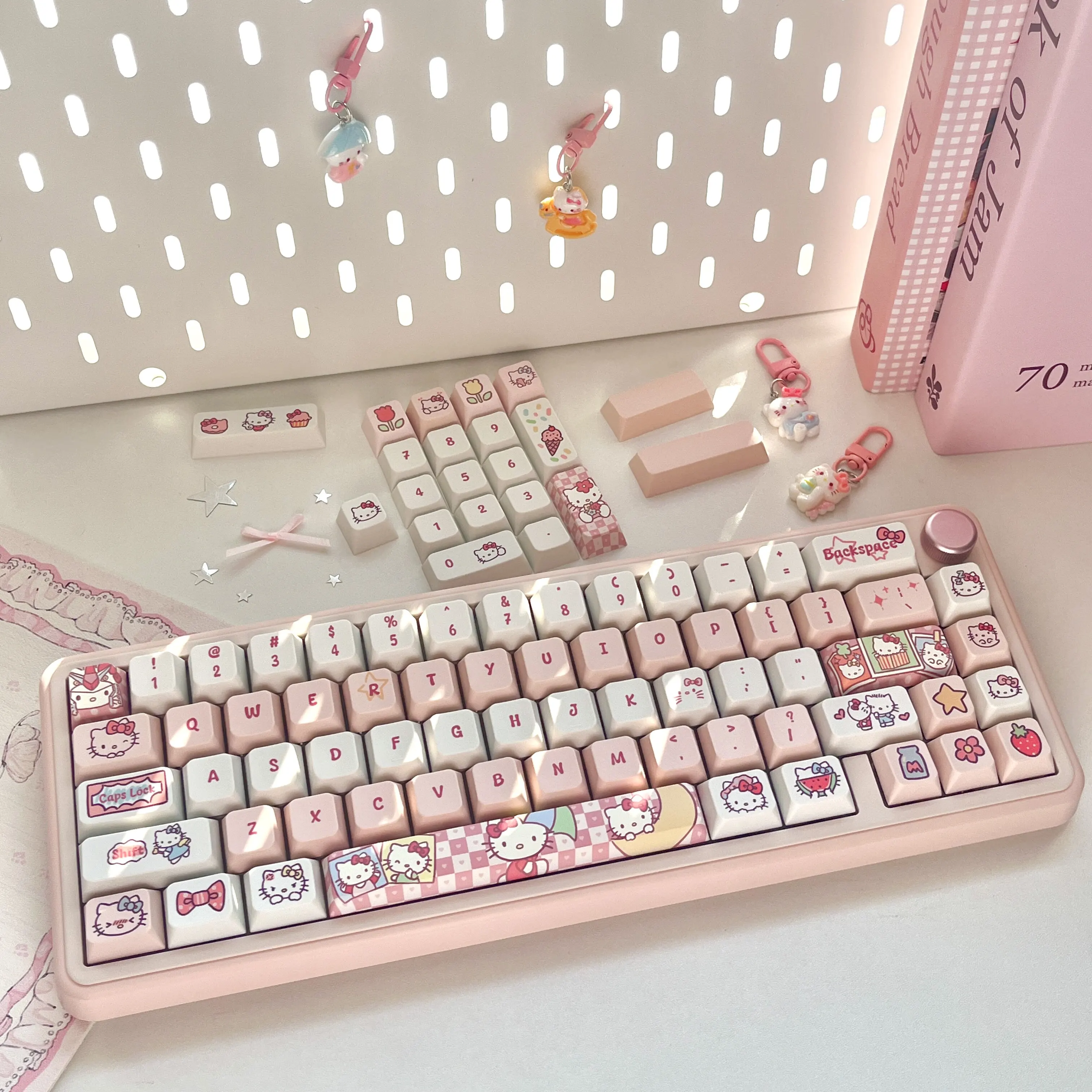 Kullo, pink cute cartoon character HelloKitty original highly adaptable mechanical keyboard keycaps