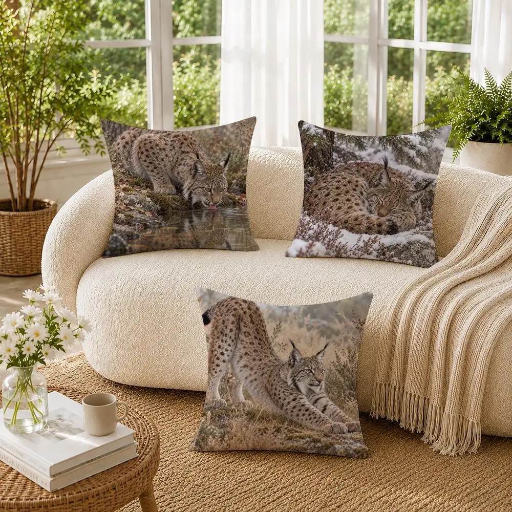 Lynx Wild Cat Woodland Animal Cushion Cover Double-Sided Plush Sofa Pillow Cover Organic Breathable Invisible Zipper