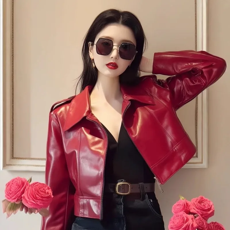 Veste en cuir rouge femme automne 2025 nouveau Style manteau Styles courts minceur haut à manches longues, fermetures éclair veste en cuir chaude pour femme