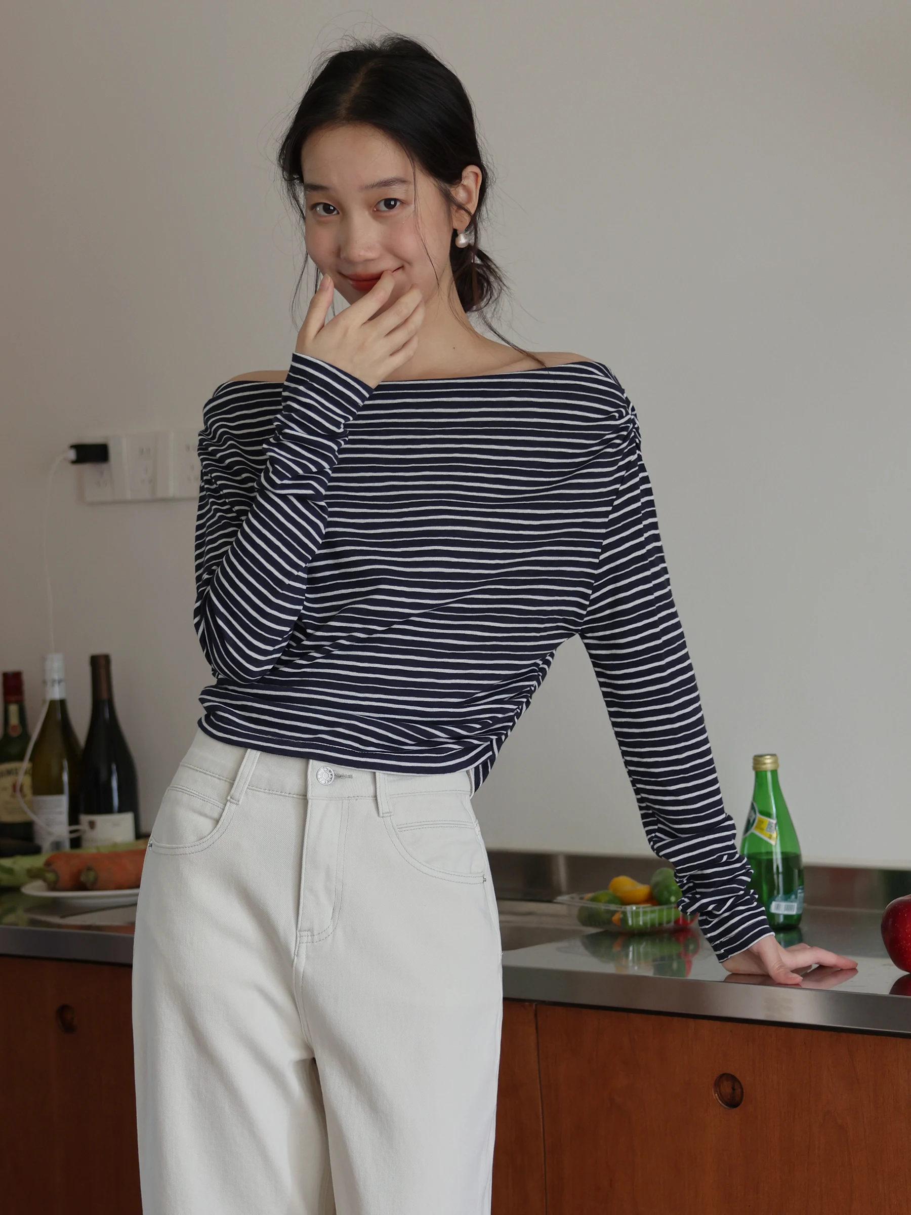 MUNNS Women's Slim Fit Striped T-Shirt Casual Long Sleeve Gathered Shoulder Casual Style Polyester Blend Sweat Wicking