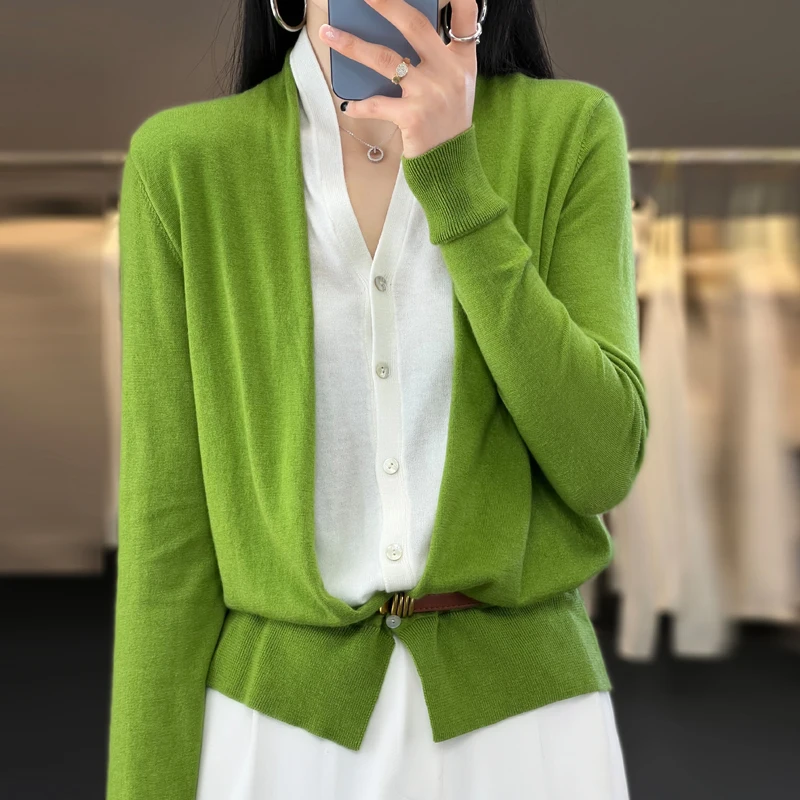 Knitted sweater fake two-piece cardigan women's spring and summer V-neck patchwork jacket loose and stylish versatile sweater