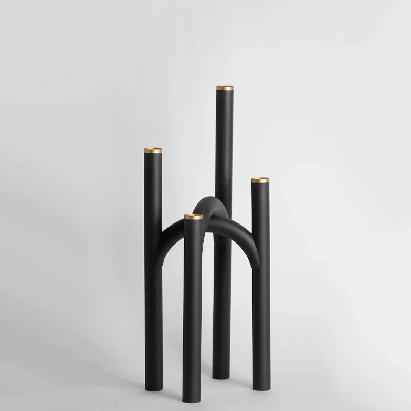 Ornamento portacandele moderno e leggero in metallo nero di lusso, camera modello ufficio vendite camera da letto soggiorno