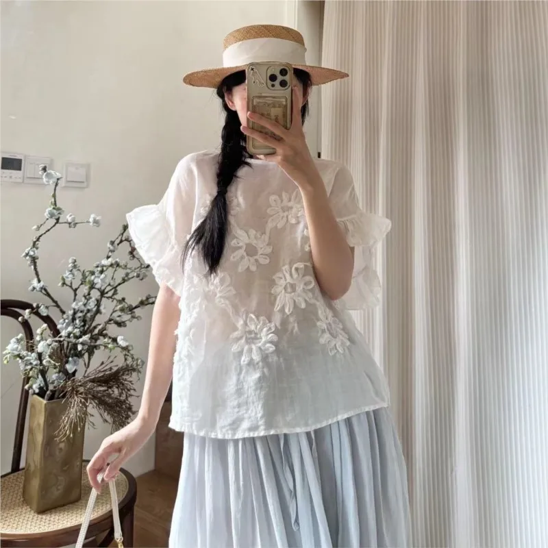 

Johnature Ramie Cut-out Disc Embroidered Short-sleeved Dropped Shoulder Top New Women Korean Japanese Linen Shirts