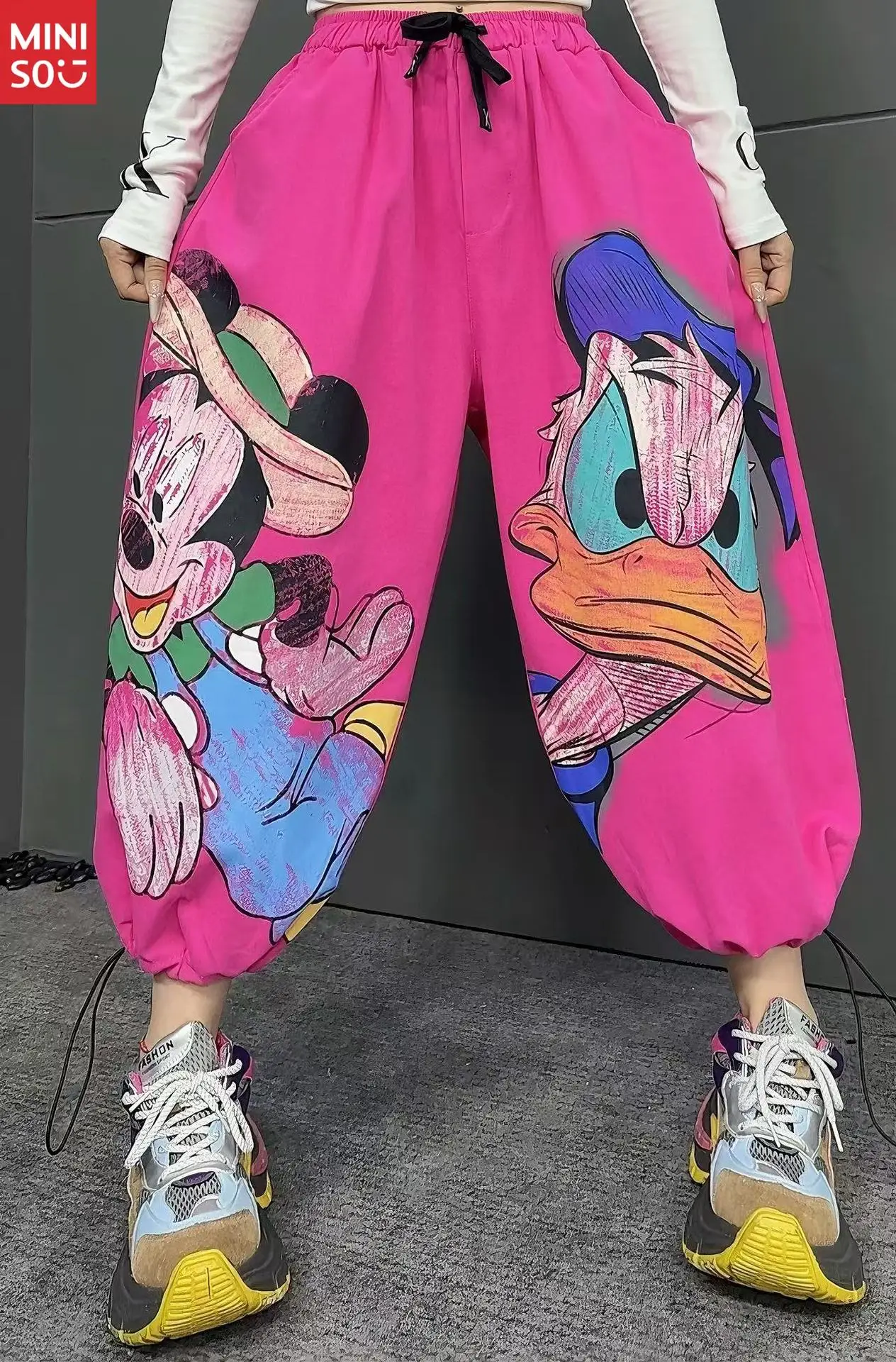 ديزني مبطن السراويل النسائية 2025 الخريف العصرية جيوب كبيرة فضفاضة الشارع الرقص تعادل أقدام هارلان Sweatpants الرياضية غير رسمية