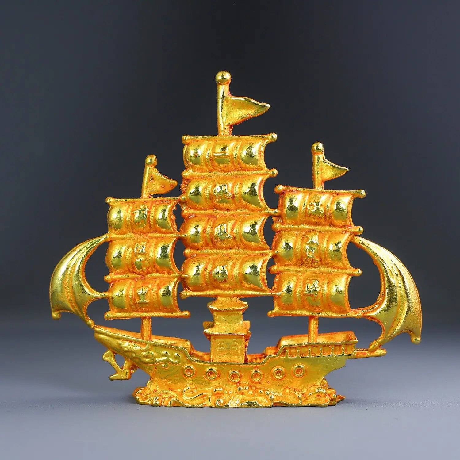 Antiques have smooth sailing, gilt sailboat, copper ware, home living room, entrance, bright future, feng shui decoration orname