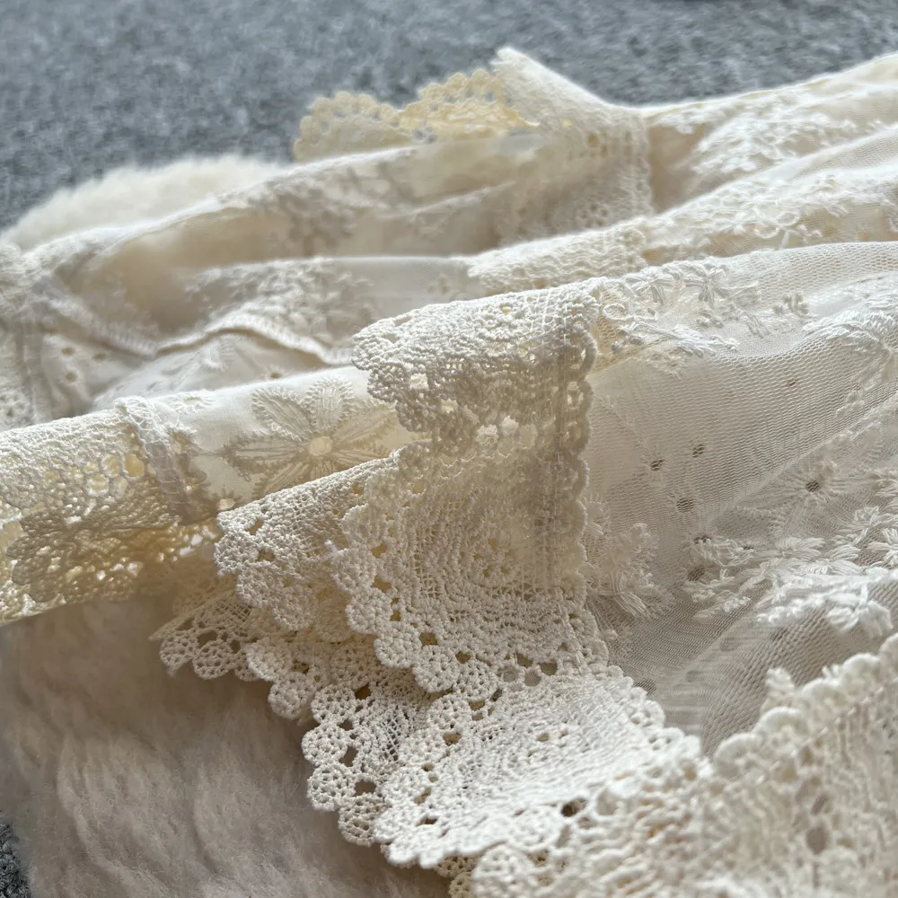 TWOTWINSTYLE 프랑스 스타일 로맨틱 레이스 스커트 여성용 하이 웨이스트 슬리밍 가을 우아한 솔리드 스커트 여성 패션 KSK557207