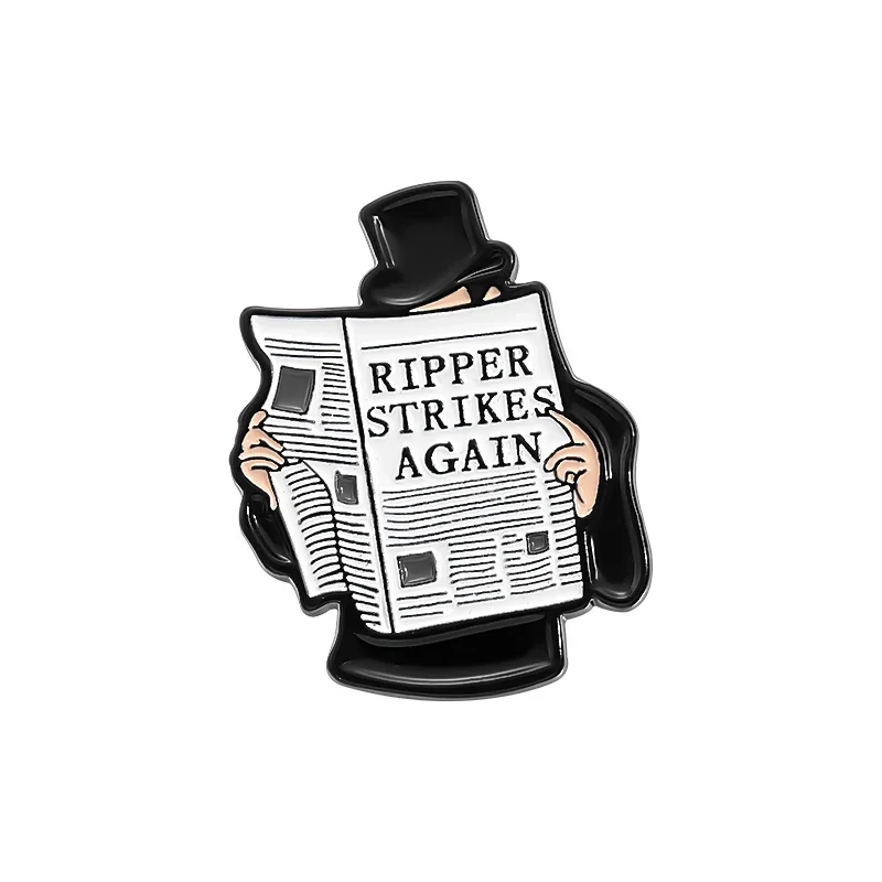 Thrill Killer smalto spille personalizzato film Horror ruolo lettura giornale spilla zaino bavero distintivo gioielli Punk regalo per gli amici