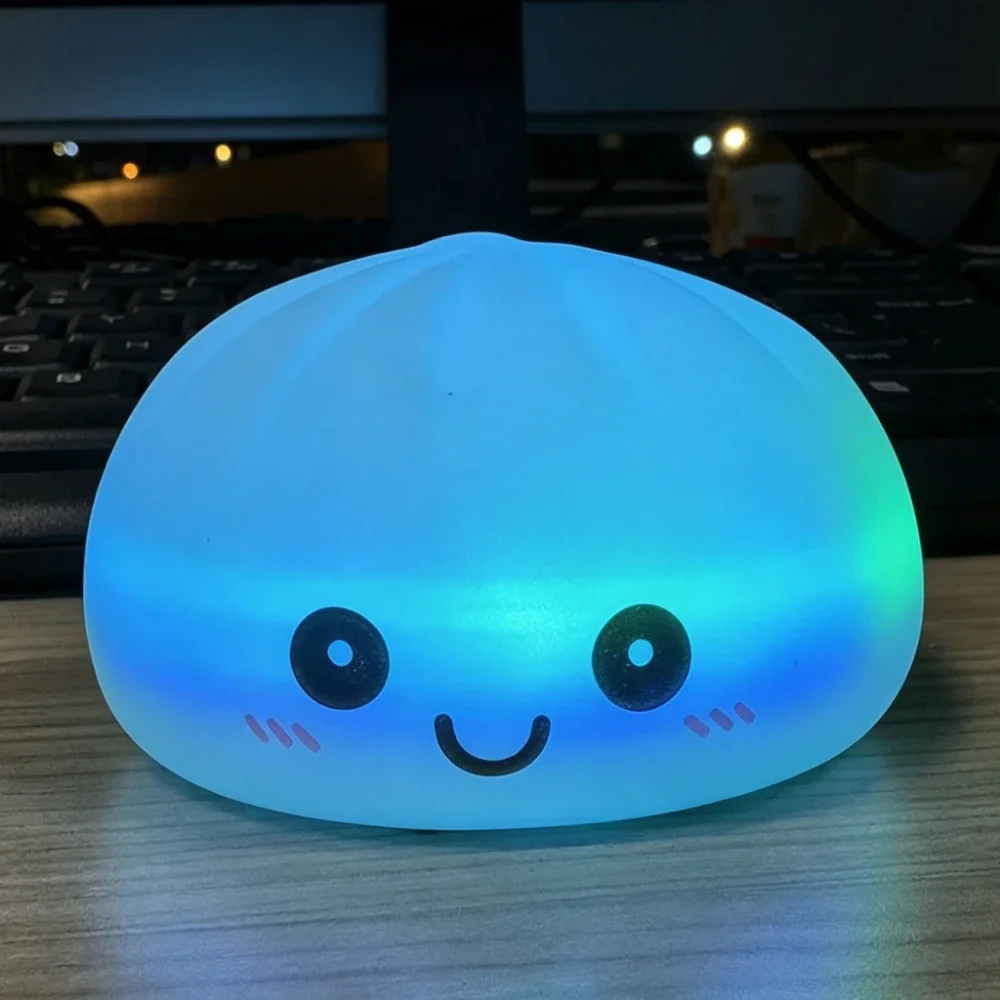 Leuchtender Bubble-Spitting-Steamed-Bun-Stressball: Realistisches Lebensmittel-Design, Ästhetisches Büro-Schreibtisch-Deko-Spielzeug zur Stresslinderung – Detail 21
