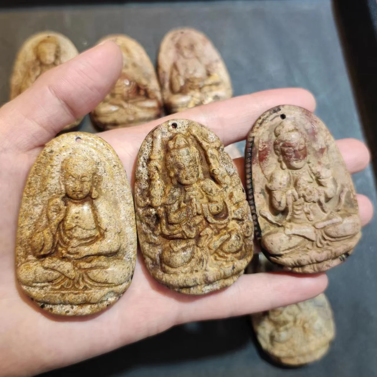 1pcs/lot natural old agate dzi pendant carve Eight guardian deities Buddha statues Vintage Talisman cards Accessories jewelry