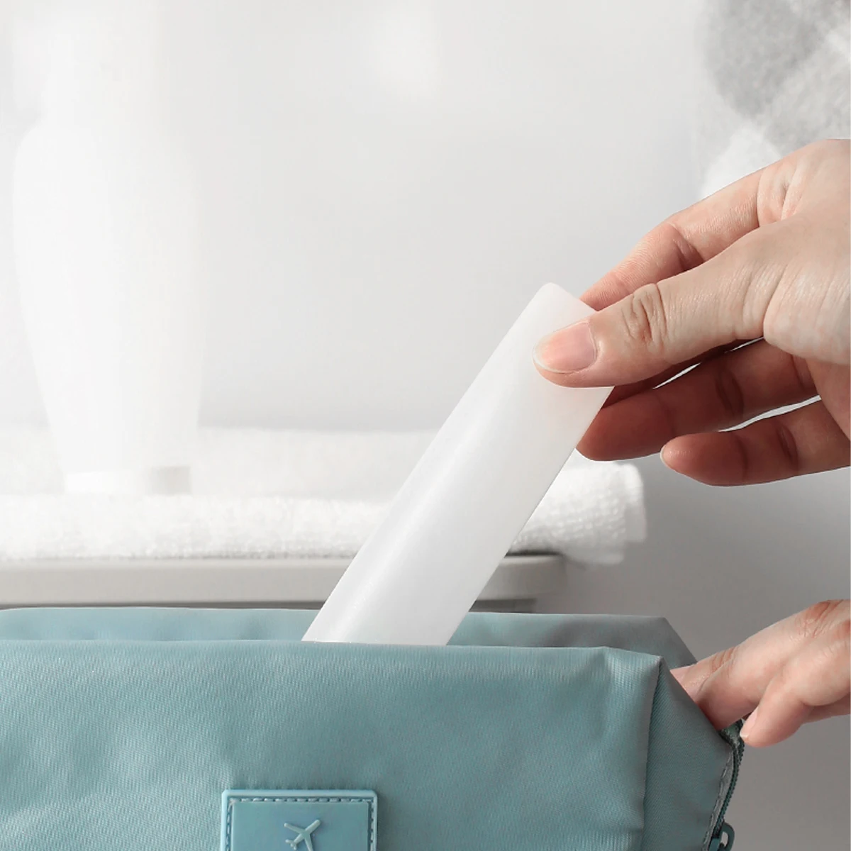 

20Pcs Refillable Plastic Bottles Leak Proof Travel Squeezable Tubes for Shampoo Shower Gel Lotion Lightweight Portable