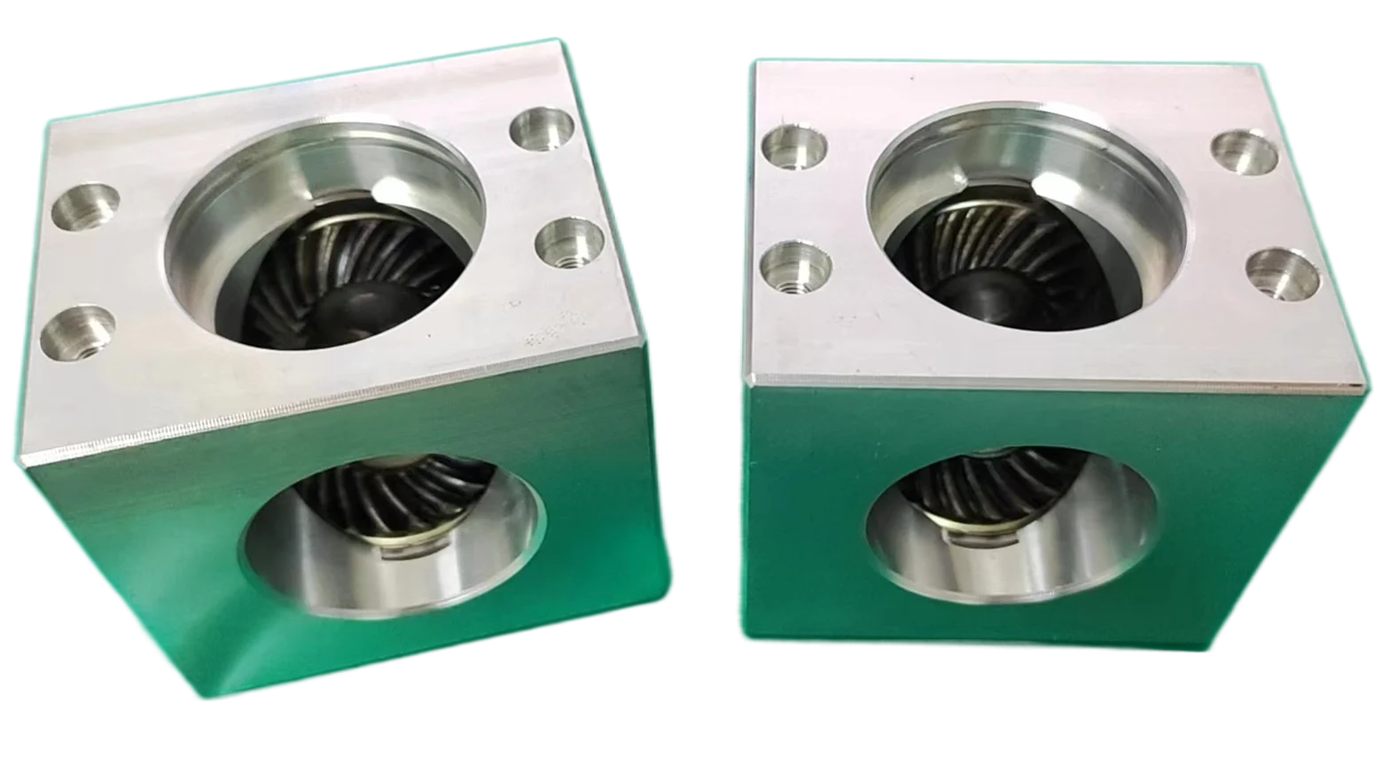 Small Bevel Gear Angle 1 to 1 Aluminum Shell Small Reduction Box 90 Degrees Right Angle Drive Reversing Gear Box