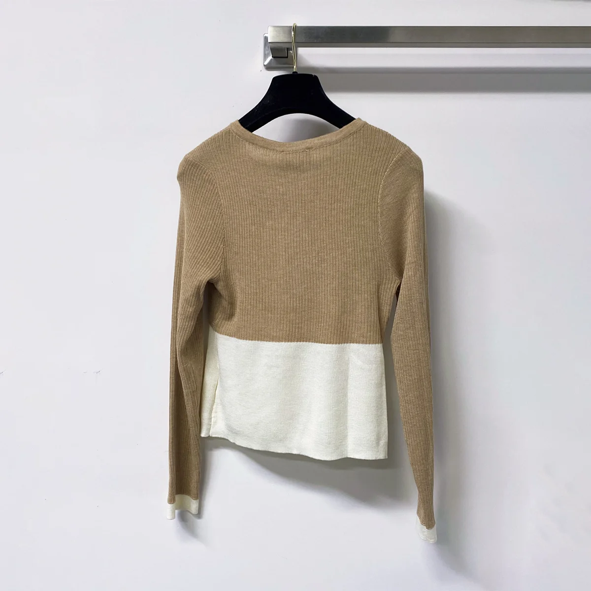 2026 high-quality women's cross color fake two-piece knitted top--hb813