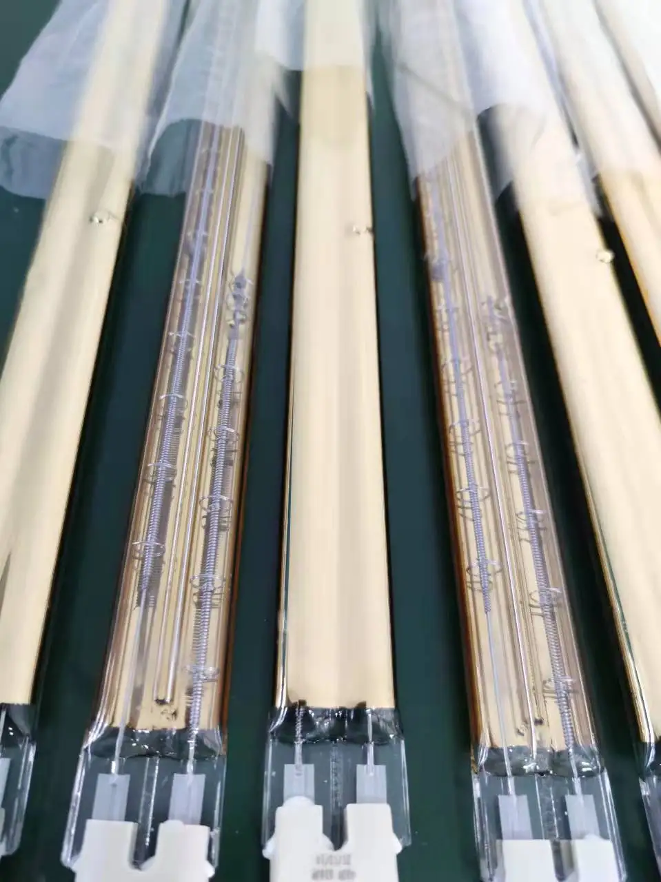 リア赤外線放射管加熱ランプ (ペット用)