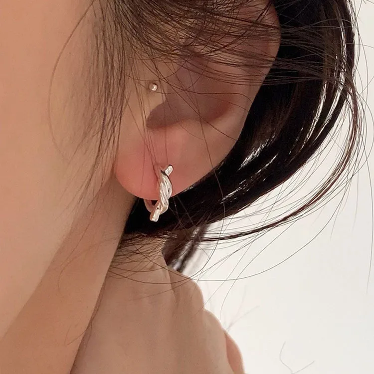 Knot Circle Ear Cuff S925 Silver Post Minimalist for Women Unique Comfortable to Sleep in Everyday Ins Style Daily Wear