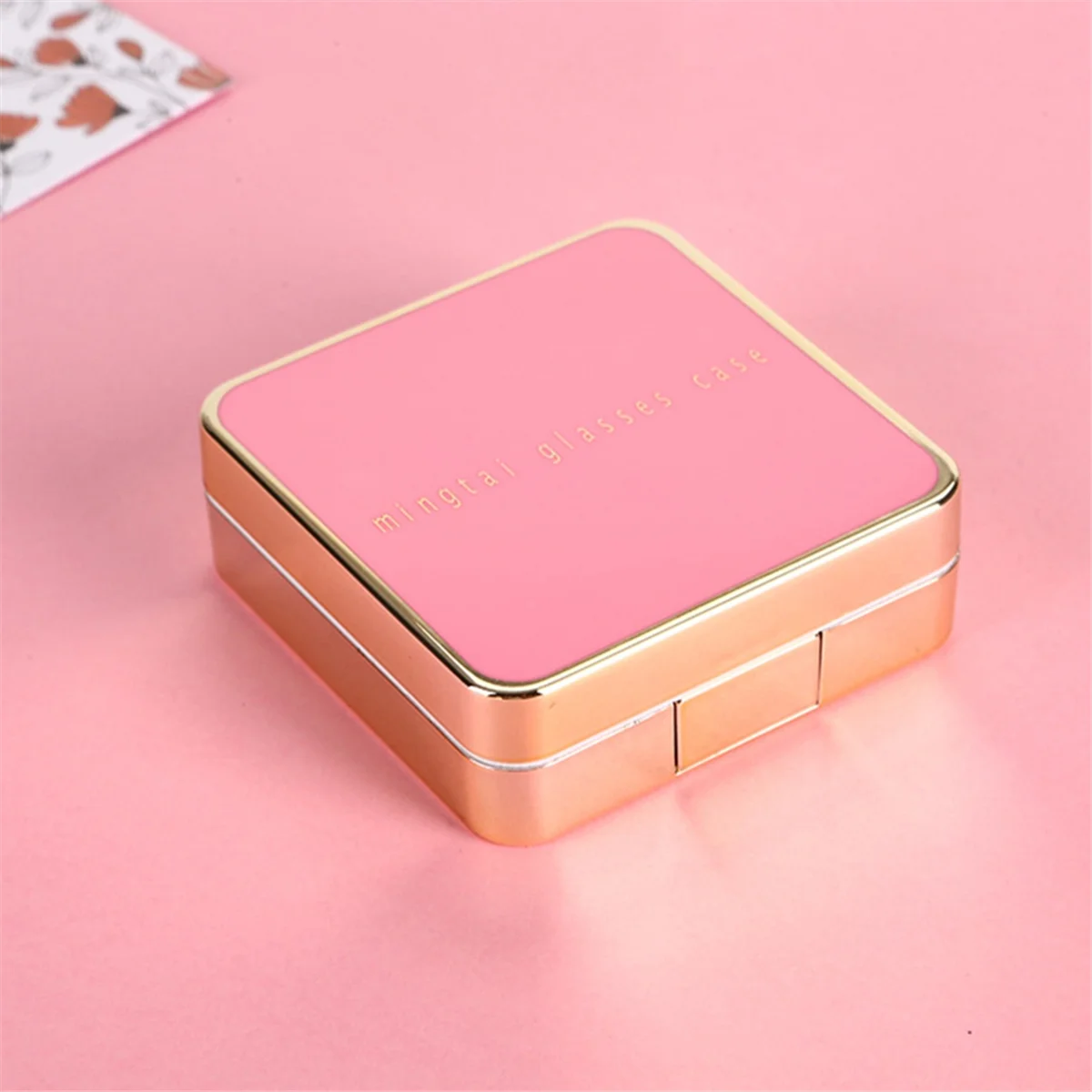 A40T Contact Lenses Box Portable Contact Lens Case with Tweezer Suction Stick Set for Travel Kit Holder Random Color