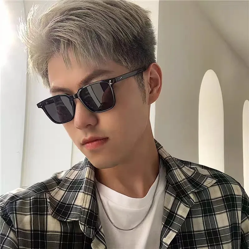 Retro Ultra light Rivets Square Sunglasses Women Fashion Brand Designer Rectangle Eyewear UV400 Men Sun Glasses UV400 image 3