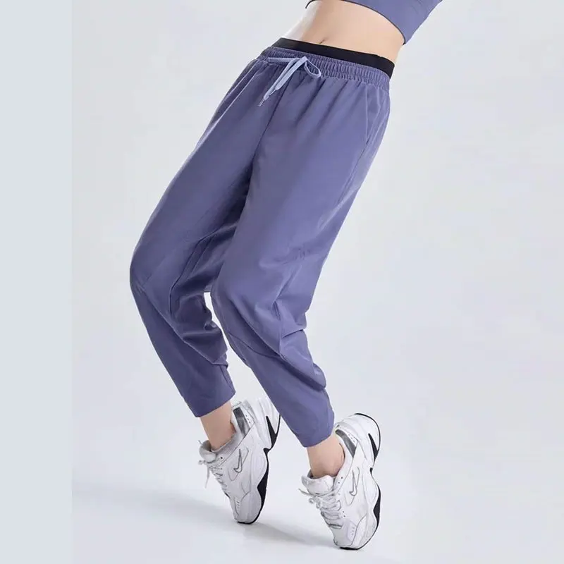 

Womens Workout Jogger Running Sweatpants with Pocket Drawstring Waist Protection Relaxed Fit Tapered Joggers Pants