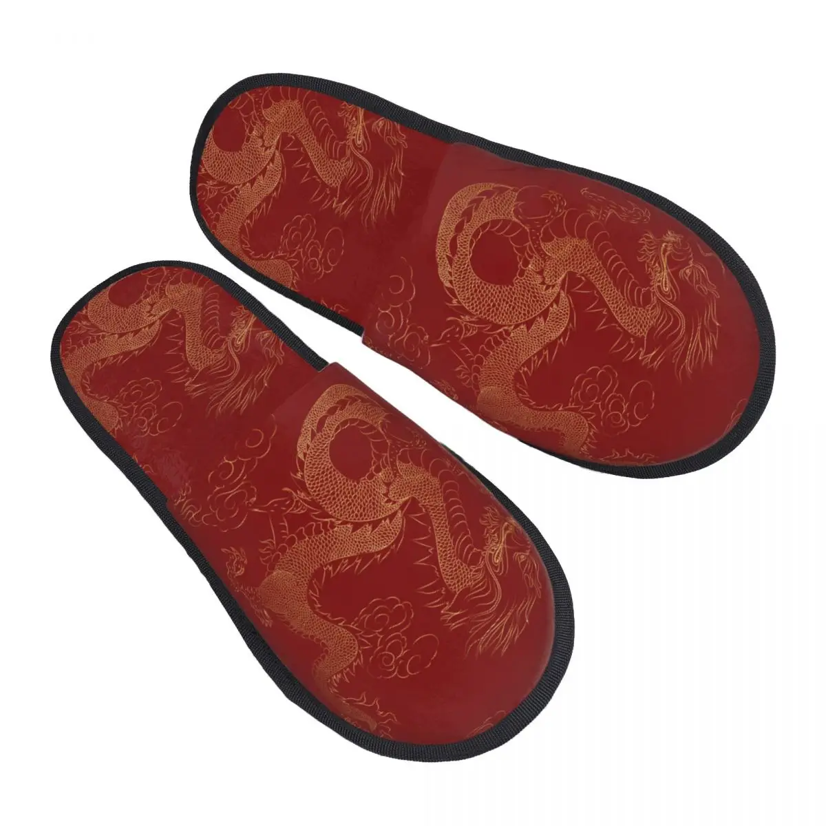Zapatilla de dragón dorado sobre fondo rojo para mujeres y hombres, pantuflas cálidas y esponjosas para invierno, zapatillas de interior
