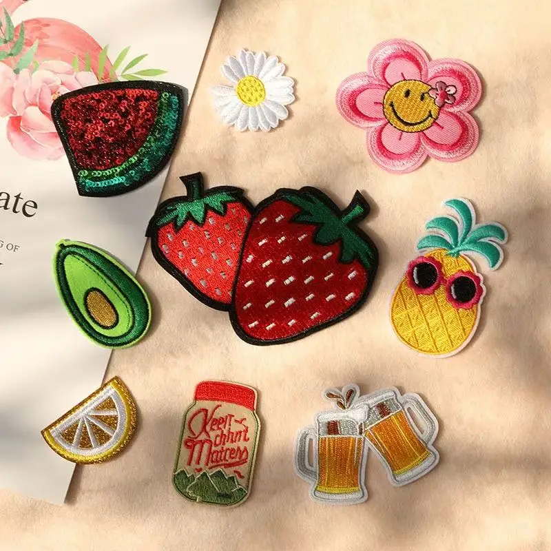 Fruit Embroidery Label Strawberry Fruit Patch Clothing Accessories Badge Embroidered Fabric Patch With Heat Melting Glue