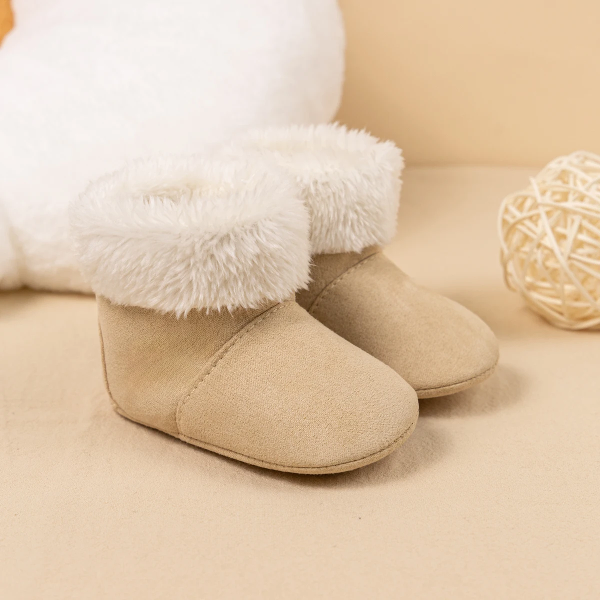 3 أحجام متاحة للأطفال في فصل الشتاء، أحذية كاجوال مريحة ولطيفة للثلج المسطحة بمقدمة مستديرة بالإضافة إلى أحذية مخملية دافئة للأطفال الصغار #4