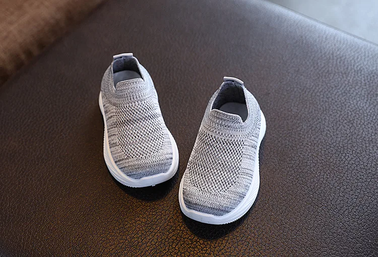 Kinder-Laufschuhe für Jungen und Mädchen, Lässige Atmungsaktive Rutschfeste Mesh-Walkingschuhe mit Weicher Sohle für Kleinkinder – Detail 14