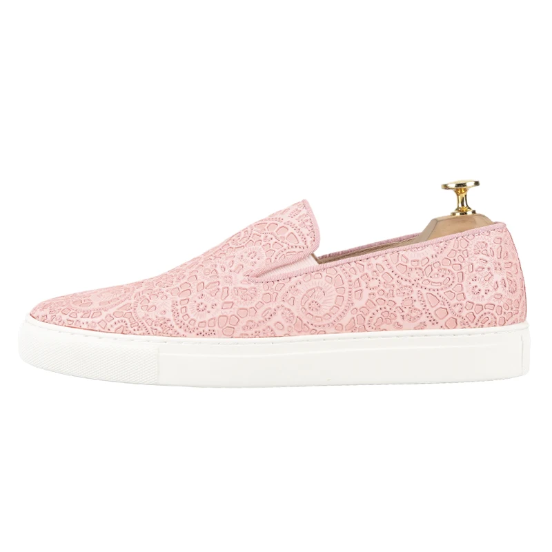 Piergitar Summer Style Pink Laser Engraved Calfskin Slip-On Sneakers Breathable Leather Insole Handmade Men's White Bottom Shoes