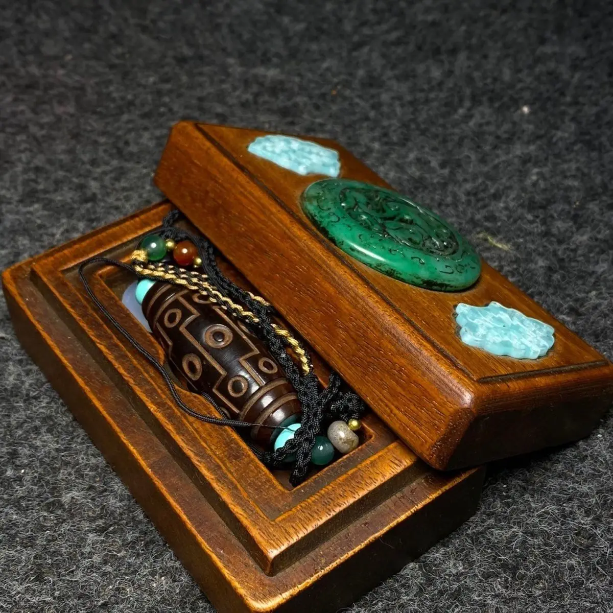 rosewood, inlay, jade, jewelry box, carving, old horns, dzi beads, necklace, Tibetan cultural games, antique