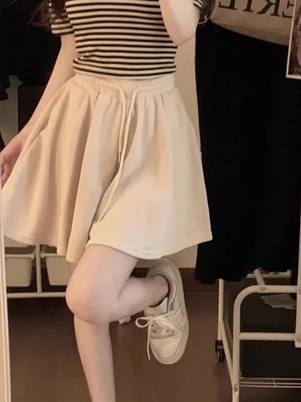 High Waist Sporty Wide Leg Short Pants Women's Ballet Style Pleated Skirt Pants Casual Slimming Hot Pants Spring 2025