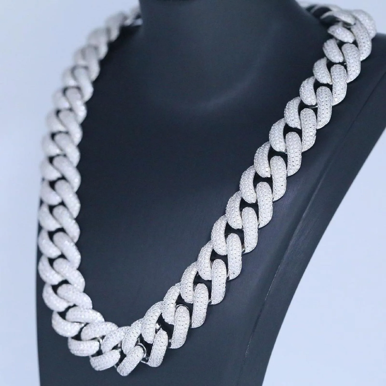 Moissanite .Top Selling Diamond Cuban Chain Necklace with Sparkling Diamond Stones Available At Affordable Price