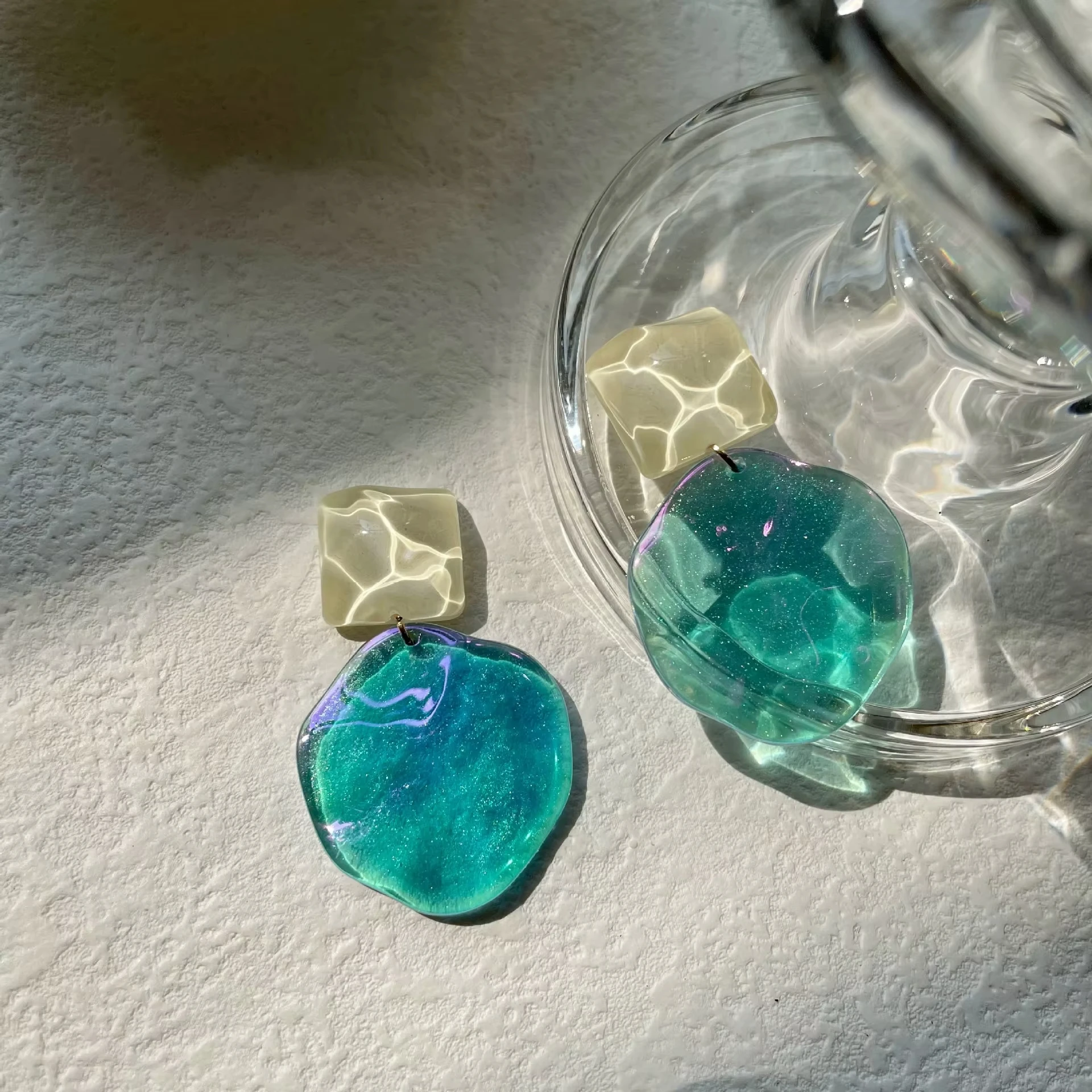 Jardme Summer Irregular Water Ripple Acrylic Transparent Earrings for Women Fashion Jewelry Party Birthday Gift