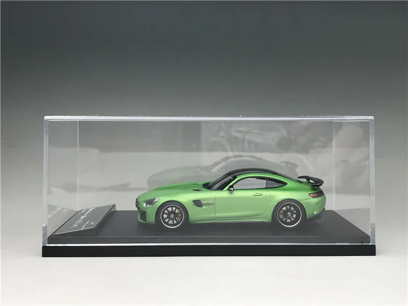 1:43รถเมอร์เซเดส-เบนซ์ GTR Mercedes-AMG GTR ชิ้นส่วนของสะสมของเล่นเด็กผู้ชาย kado ulang tahun วันหยุดของเด็ก