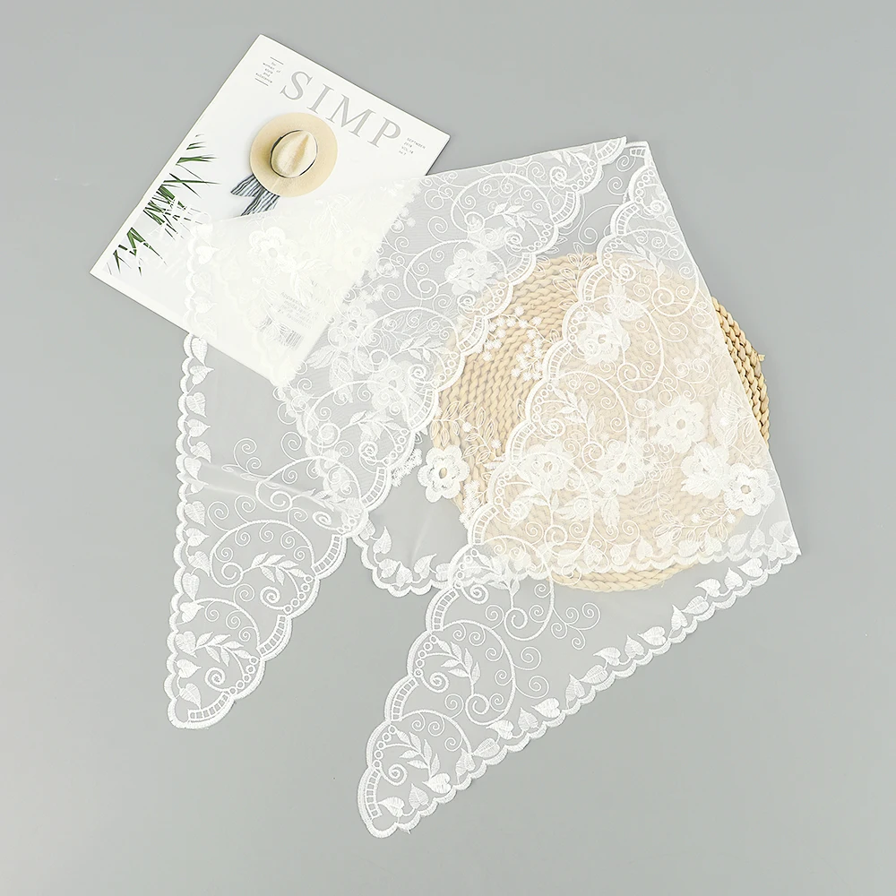 2024 bestickte Spitze Dreieck Schal Gebet Schleier Kirche Hijab Handtuch Frauen Schleier solide Blumen Dreieck Schal Stirnband Hijabs – Detail 3