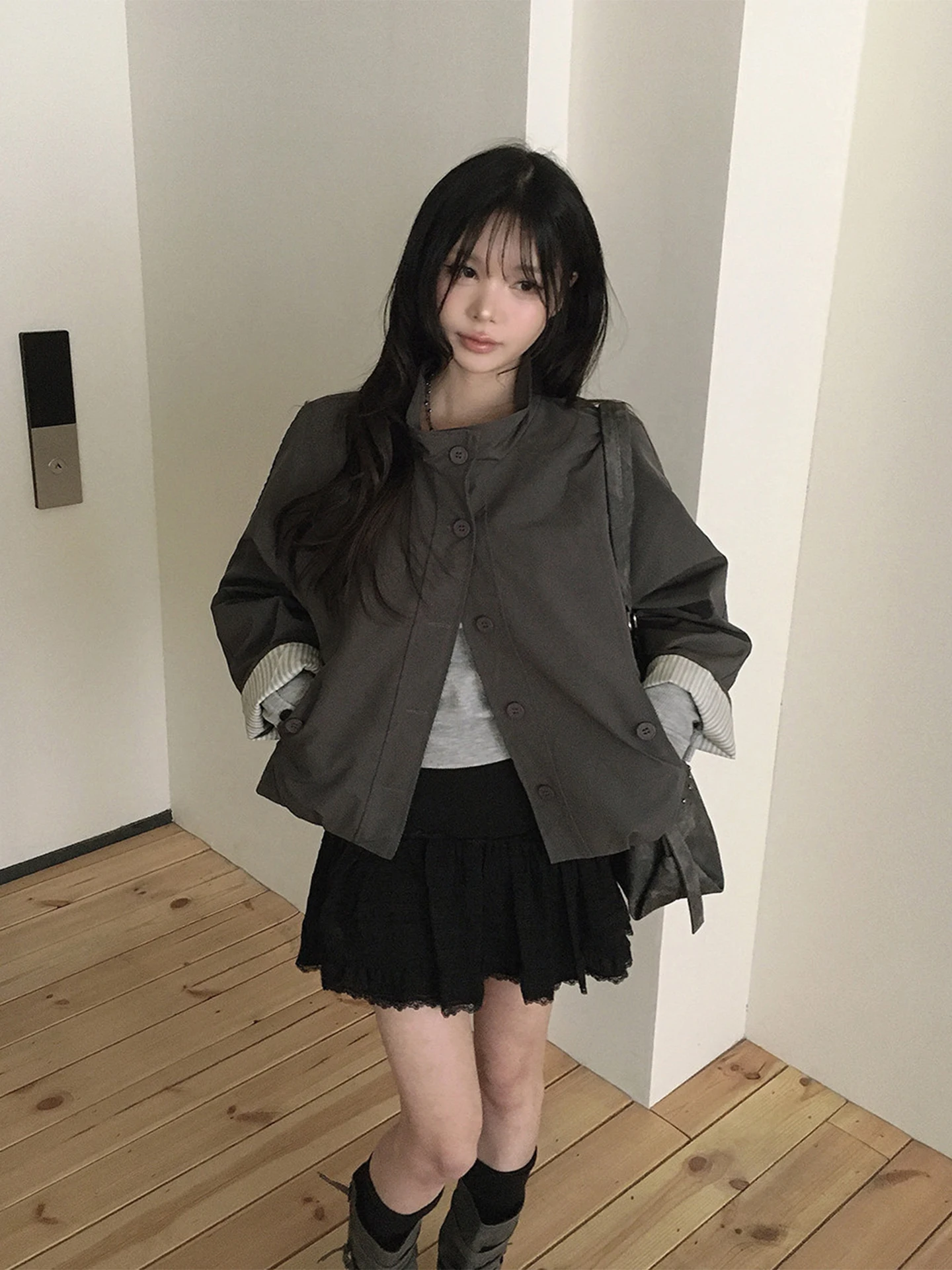 Loose Fit Long Sleeve Short Jacket Women's Korean Style Stand Collar Striped Outerwear Autumn New Style Button Closure Top