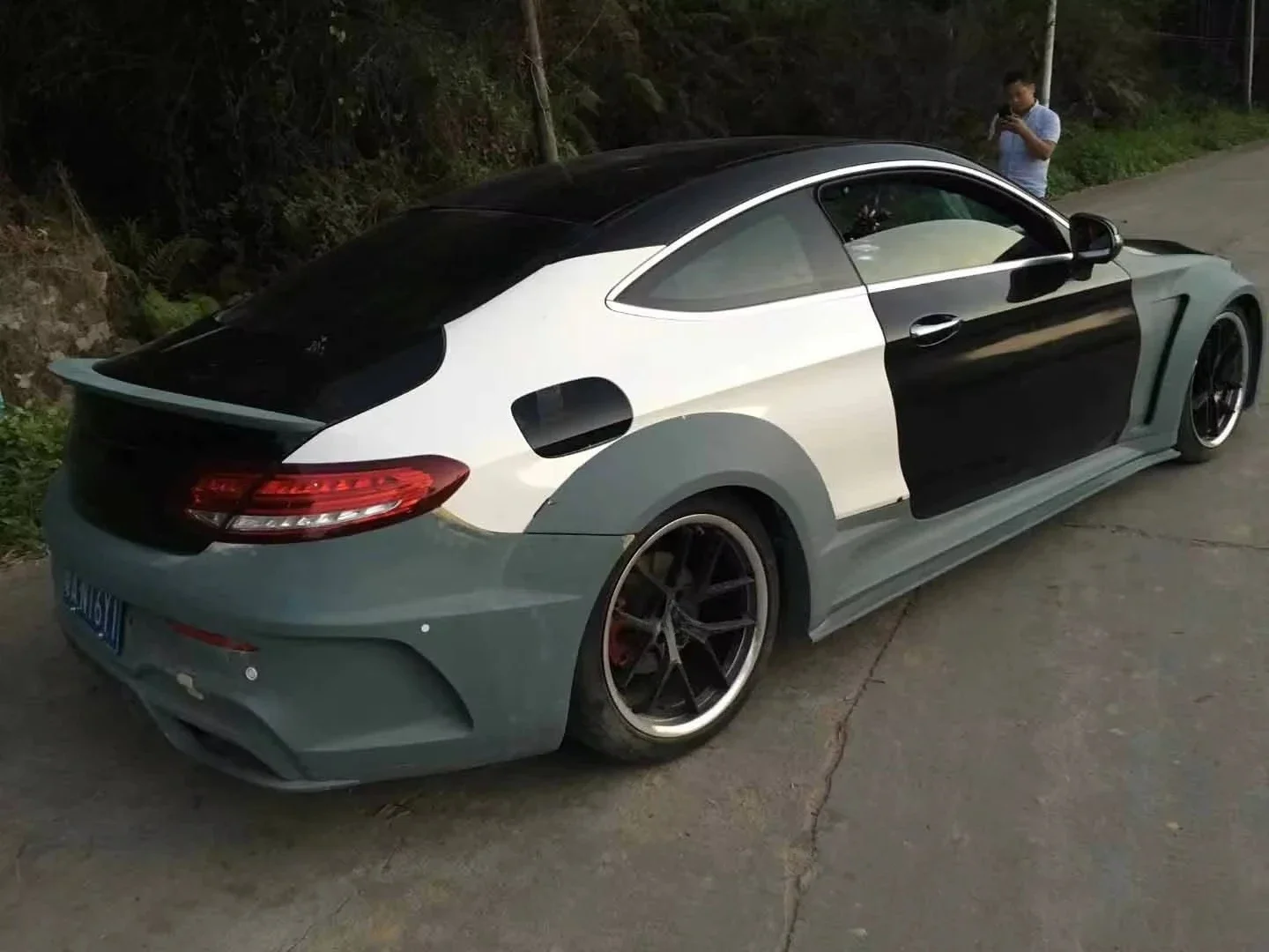PD Style Wide Body Kit for W205 C63/C63S Coupe Sedan CF+FRP Car Bumpers Side Skirt Perfect Fitment view 4