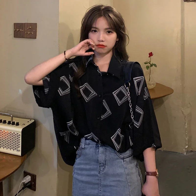 GELITAYIN Women's Fashion Casual Loose Short Sleeve Shirt New Summer Retro Hong Kong Style T-shirt Hip Hop Alphabet Print Shirt