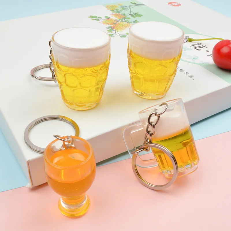 

Mini Simulation Beer Cup Key Chain Creative Acrylic Beer Mug Pendant With Key Holder For Men Women Bag Wallet Decor Party Gifts