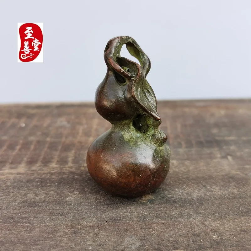 Antique Collection: Solid Alloy Copper Decorative Ornament for Living Room - Fortune Gourd with Old Patina2.5x5CM