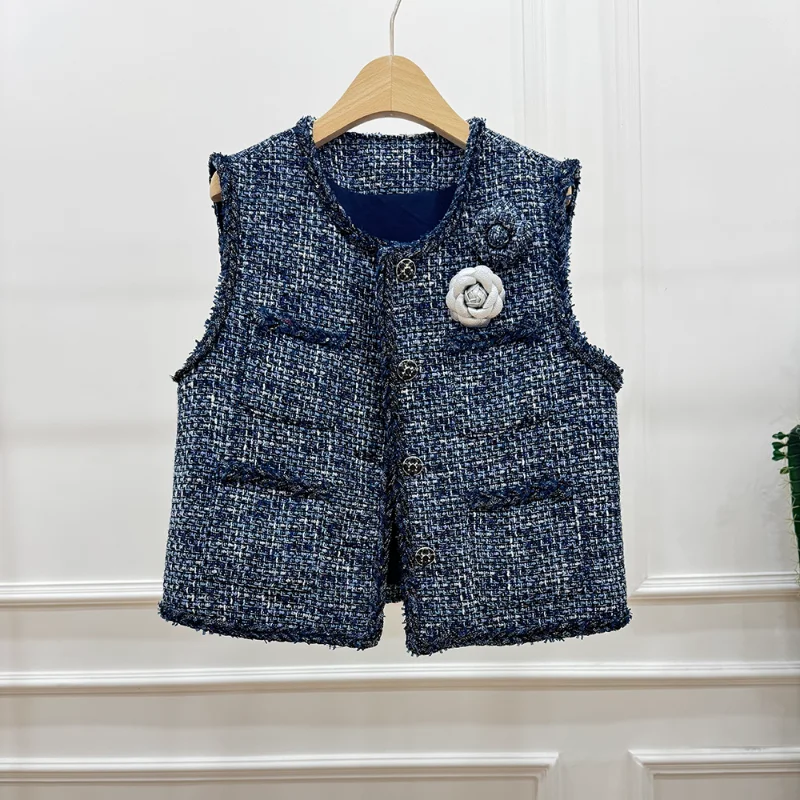 

Женский новый ароматный сине-белый твидовый жилет, пальто с круглым вырезом и 3D цветами, с несколькими карманами, высококачественный французский женский жилет без рукавов