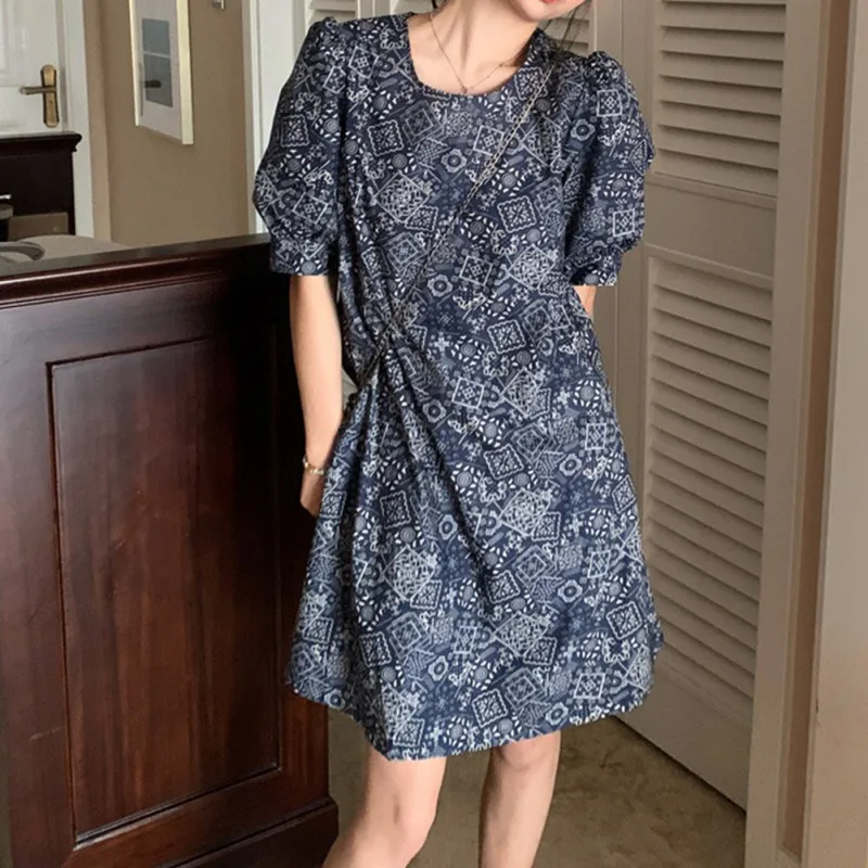 

Платье-миди женское летнее ТРАПЕЦИЕВИДНОЕ с пышными рукавами и круглым вырезом