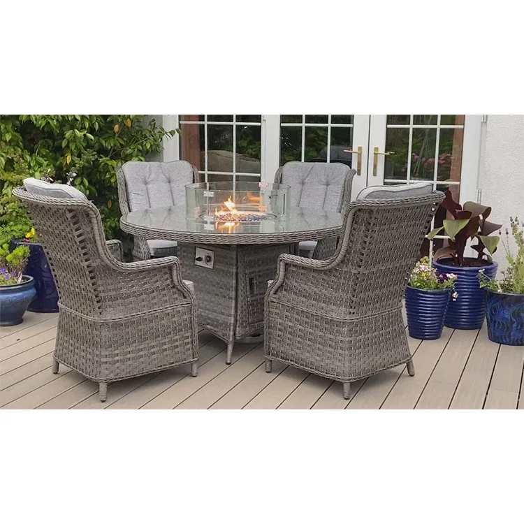 Custom 4 Seater Rattan Garden Furniture Set Outdoor Round Garden Firepit Dining Set