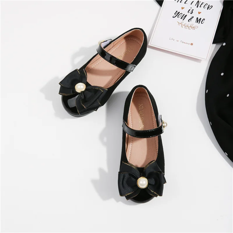 Zapatos de princesa de perlas dulces para niñas, zapatos de cuero informales, zapatos de Mary Janes poco profundos con lazo negro suave, zapatos planos de fiesta para niños, otoño 2023