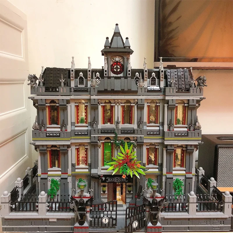 7527 個の狂人病院ビルディングブロック精神科病院映画建築モデルライト付き組み立てレンガのおもちゃ子供大人