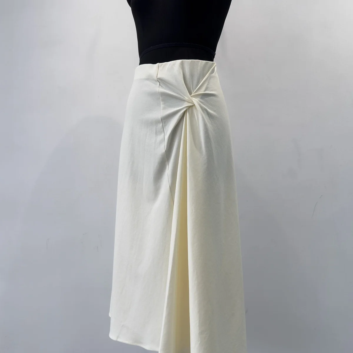 New Summer Women's Minimalist Slim-Fit Skirt