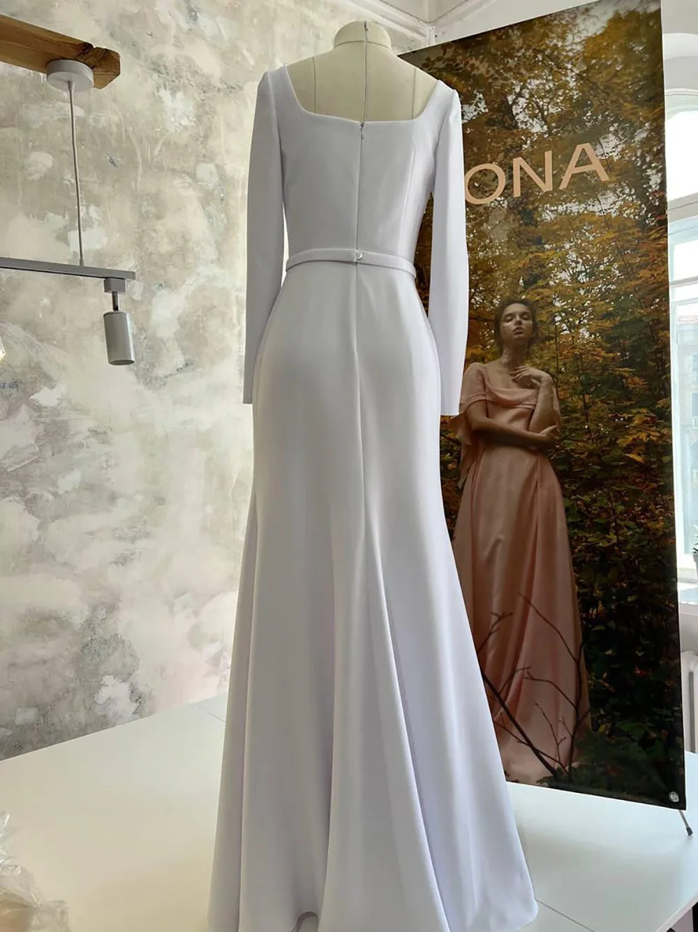 Eenvoudige Zeemeermin Trouwjurken 2025 Met Riem Lange Mouw Bruidsjurken Vierkante Kraag Vintage Bruid Trouwjurk Aangepast